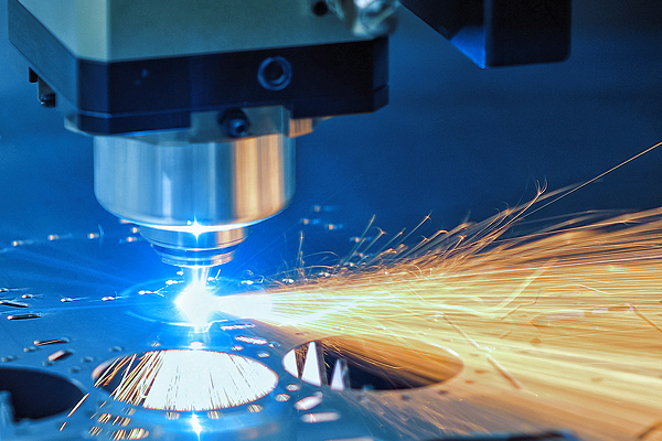 Laserschneiden von Metall mit innvovativer Technologie für anspruchsvolle Metallarbeiten und Präzisionsformteile.